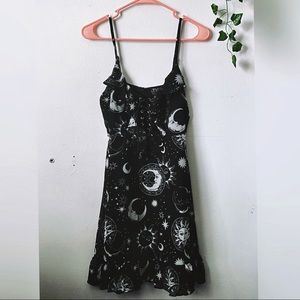 𝖠𝗌𝗍𝗋𝖺𝗅 𝖫𝗂𝗀𝗁𝗍𝗌 𝖲𝗎𝗇𝖽𝗋𝖾𝗌𝗌 🌛